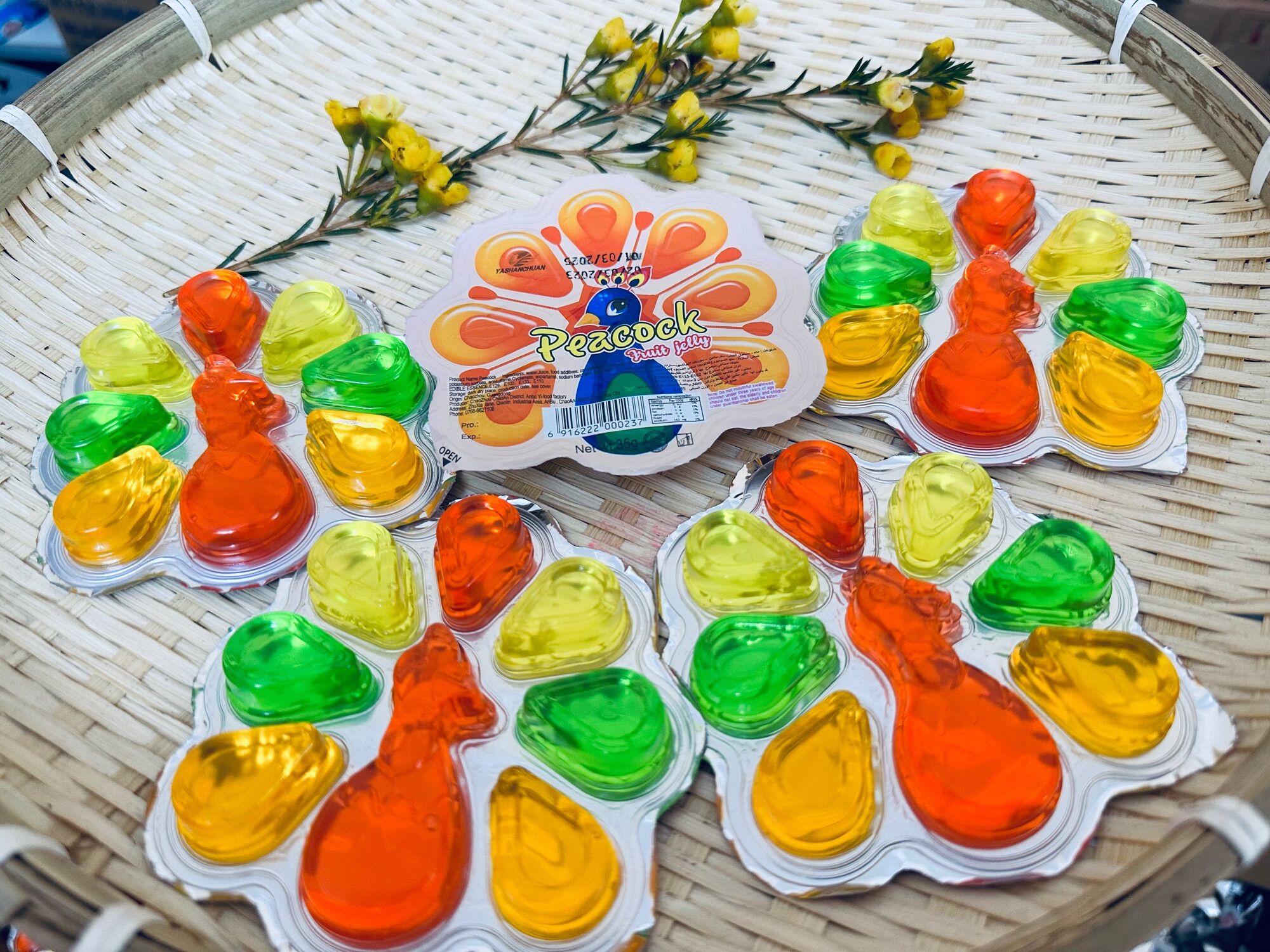 Mẫu ăn vặt giá rẻ đồng giá 2k