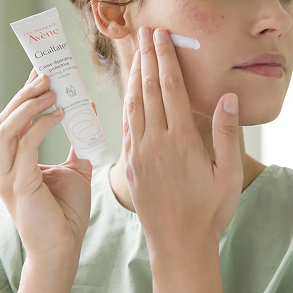 Kem dưỡng phục hồ Avene Cicalfate