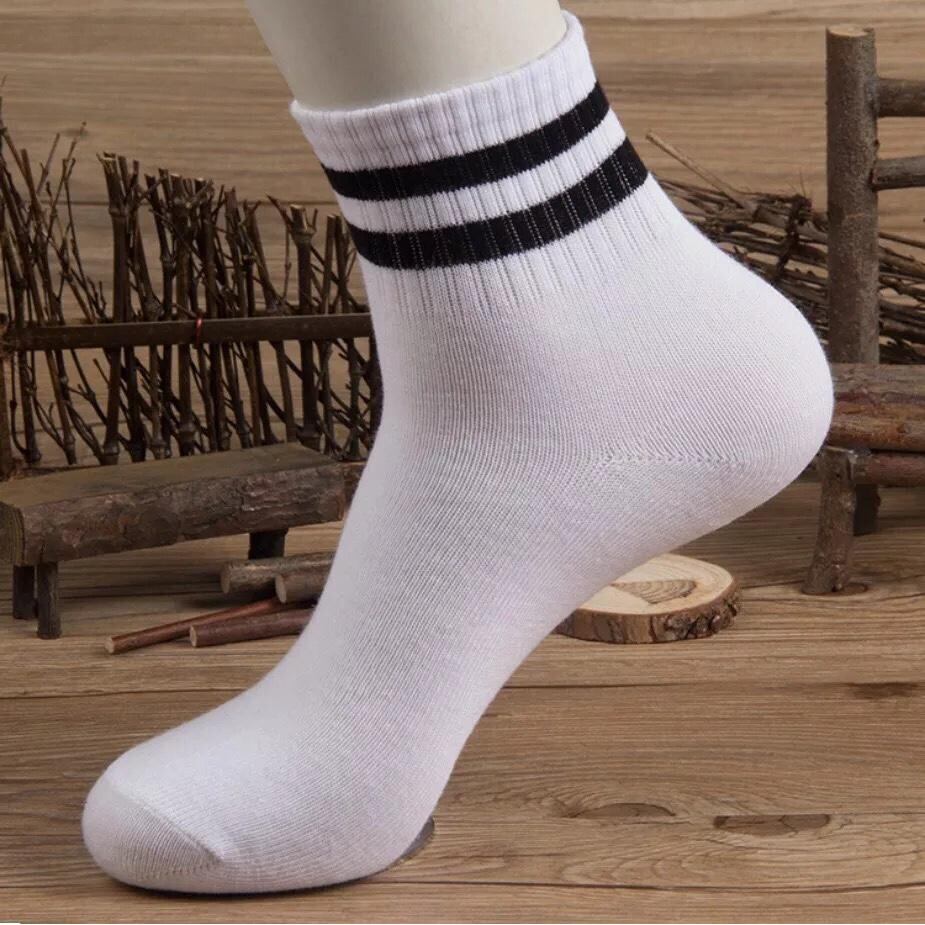 Vớ tất nữ Hàn Quốc sọc