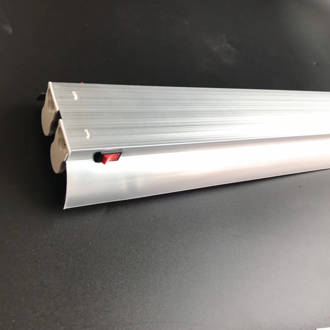 Đèn LED T5 2 Tia Có Ống Phản Quang Và Chân Đế Công Tắc Đèn Ban Ngày Hai Ống Tích Hợp Bằng Nhôm Đèn L