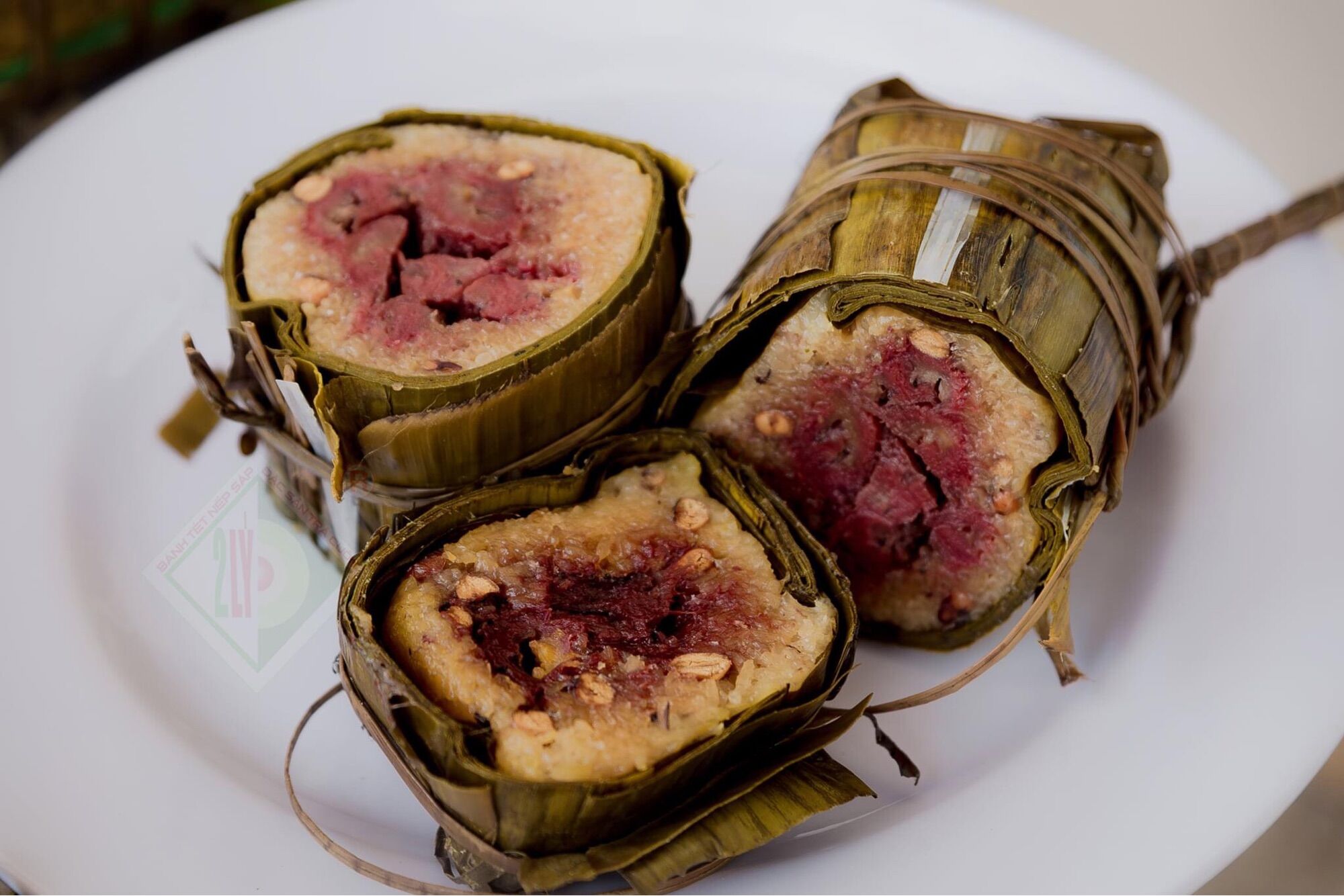 Bánh tét chuối - đặc sản trà vinh