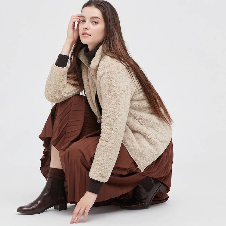 Áo Lông c.ừ.u nữ Uniqlo màu beige và hồng