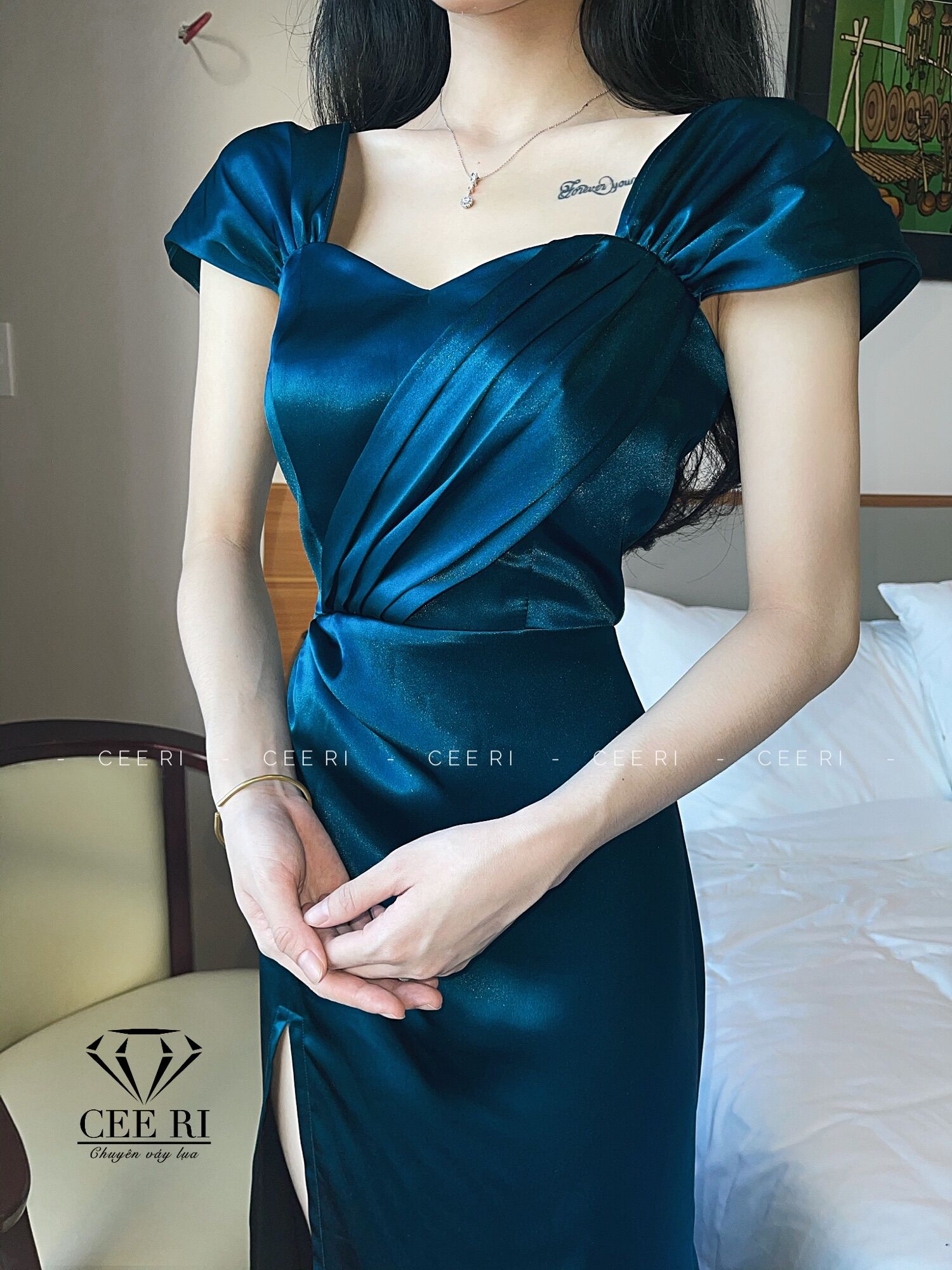 ẢNH THẬT ĐỘC QUYỀN SHOP CEERI- Mẫu lụa dạ hội nude