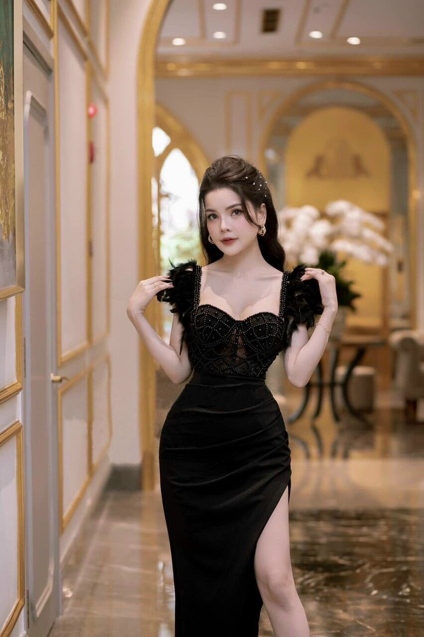 ĐẦM BODY LÔNG TUA RUA KẾT NGỌC TRAI
