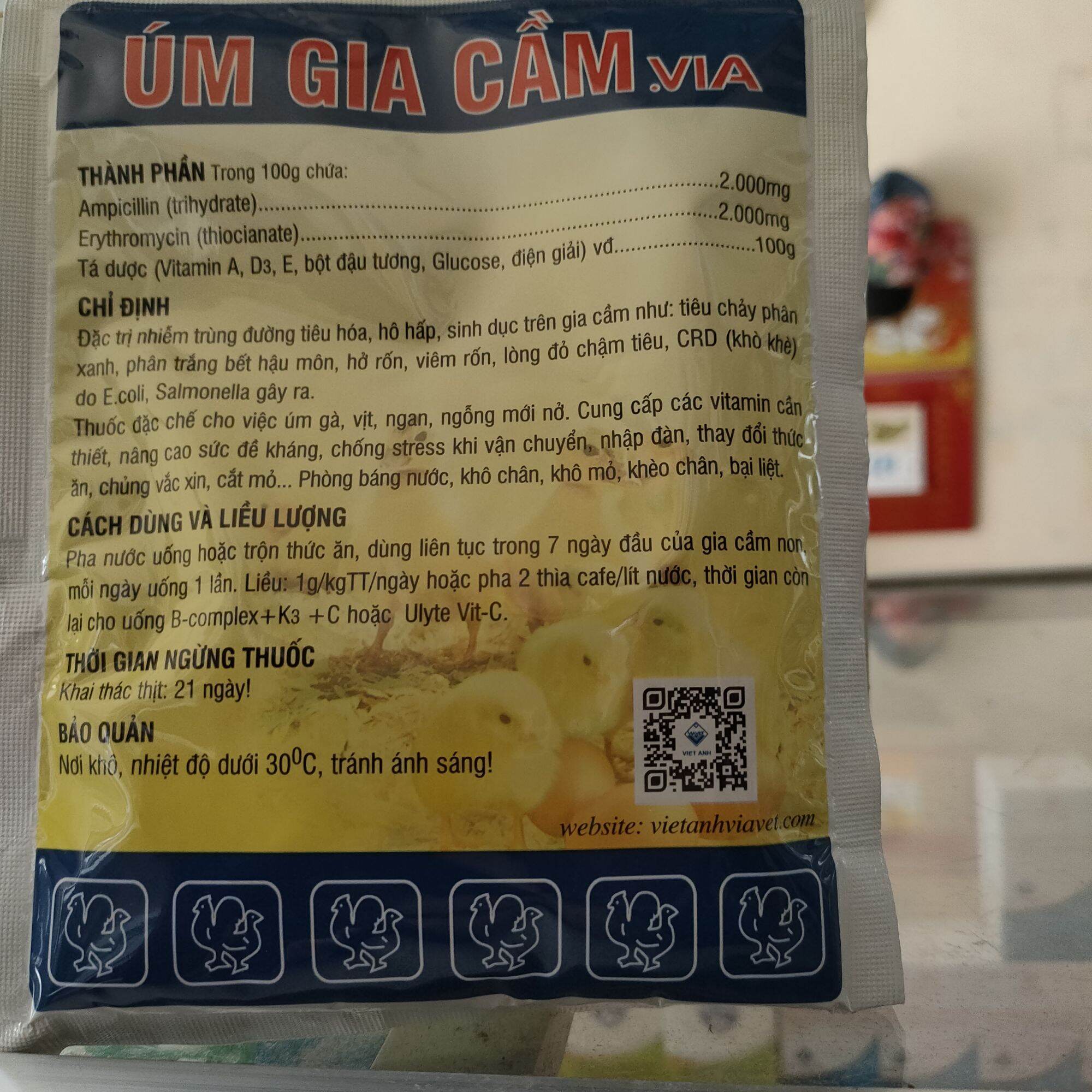 Úm gia cầm/ Úm gà, vịt ngan thảo dược giúp vật nuôi non phát triển khỏe mạnh.