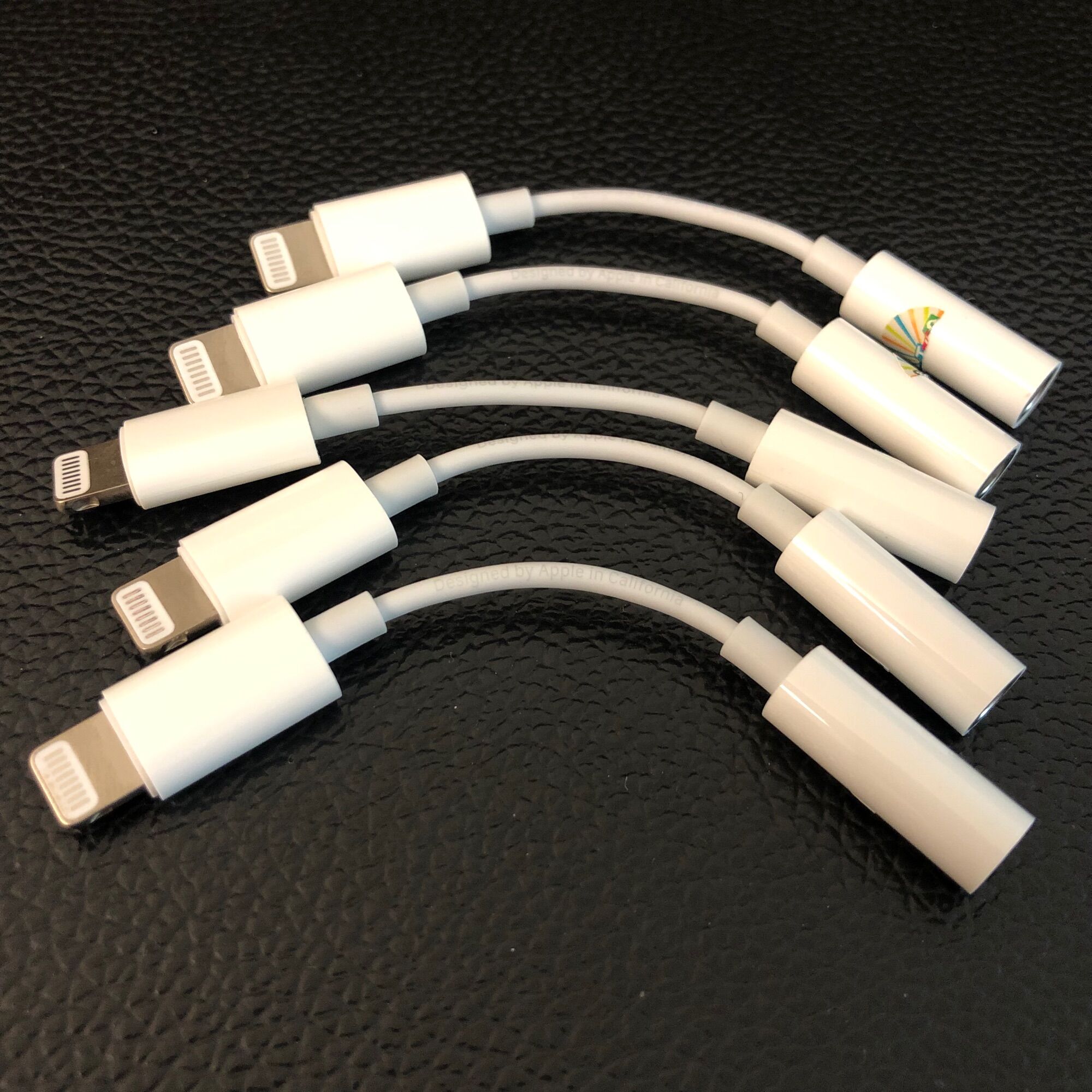 Jack chuyển cổng ligtning sang 3.5 dùng cho ip