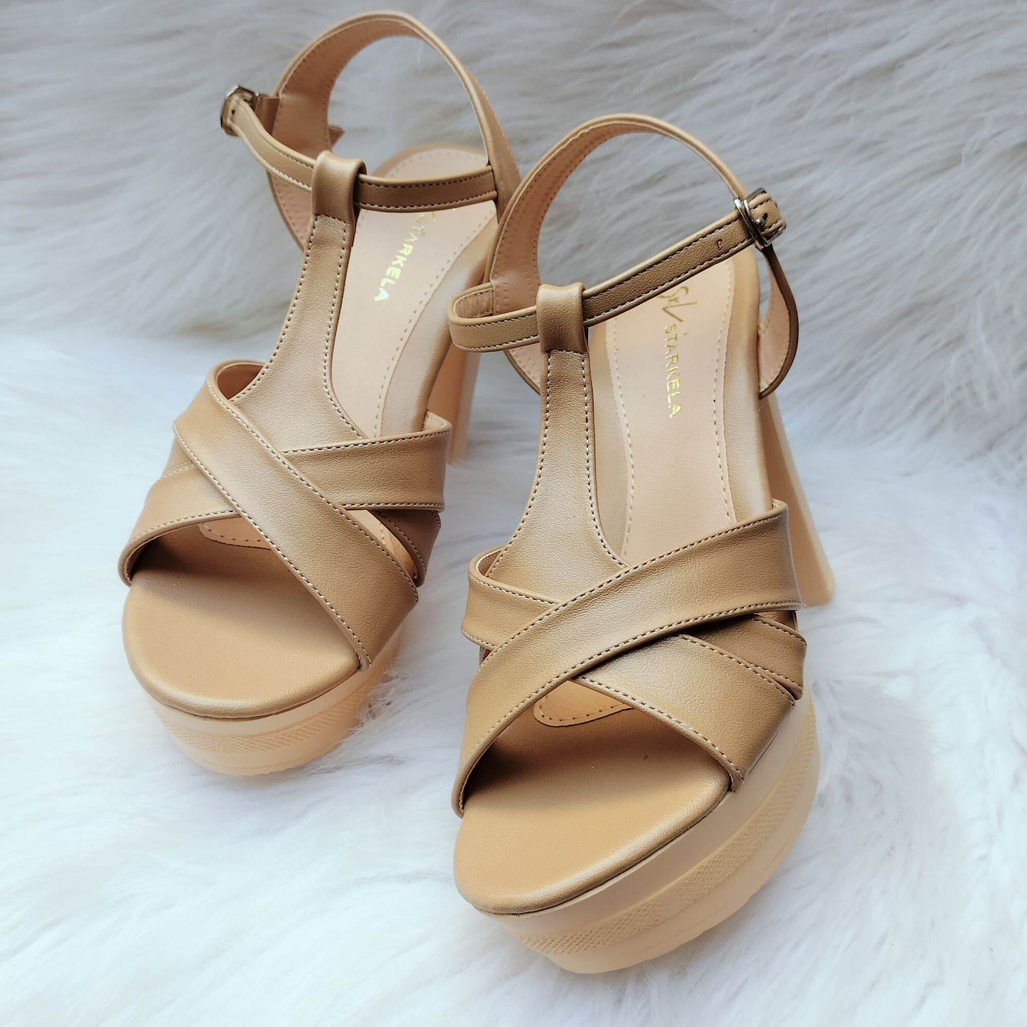 Sandanl nữ cao 9cm.Hậu khóa gài