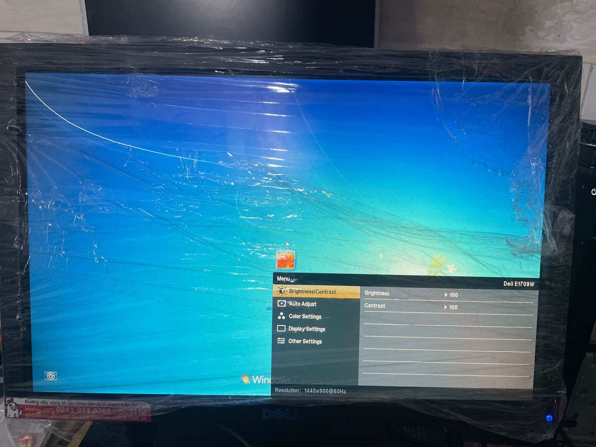 Màn hình dell E1709w wide 1366x768 hang ngân hàng đẹp sắc nét Ko lỗi gì giá 500k bảo hành 1thang chu đáo tại shop Giá 500,000 Đồng*Miễn phí vận chuyển