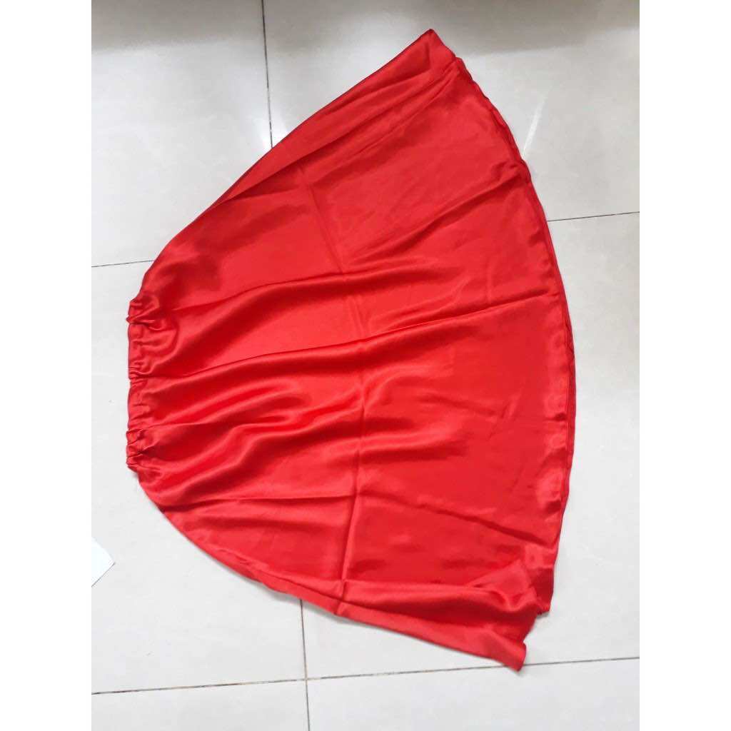 Váy ngắn 60cm phi bóng mặc áo dài cách tân lưng thun-freesize