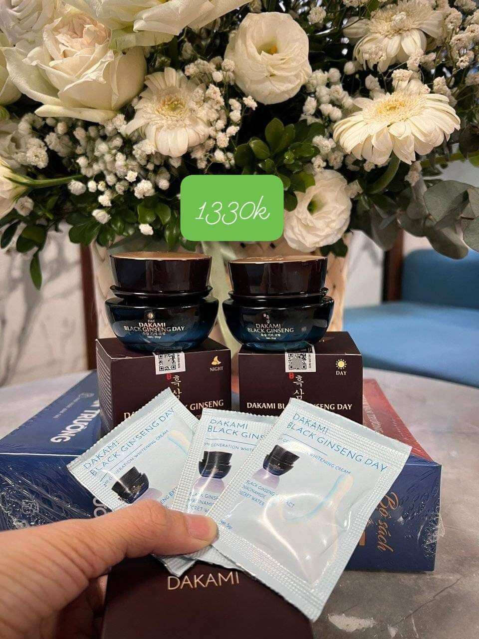 Kem Nám Sâm Đen Dakami ( combo ngày đêm tặng kèm sét kem mini)
