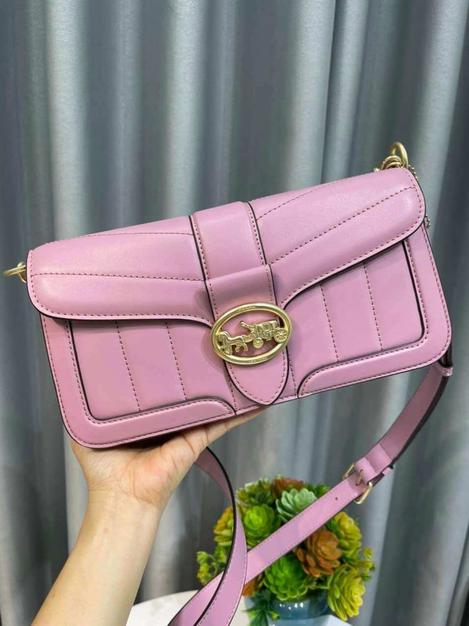 ✨✨ túi Turnlock Clutch da thật cao cấp xịn sò