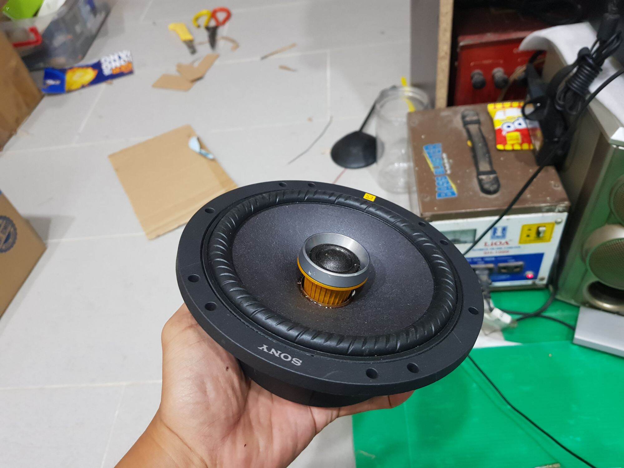 loa cánh xe hơi ô tô SONY  size 16cm ( giá 1 cái )