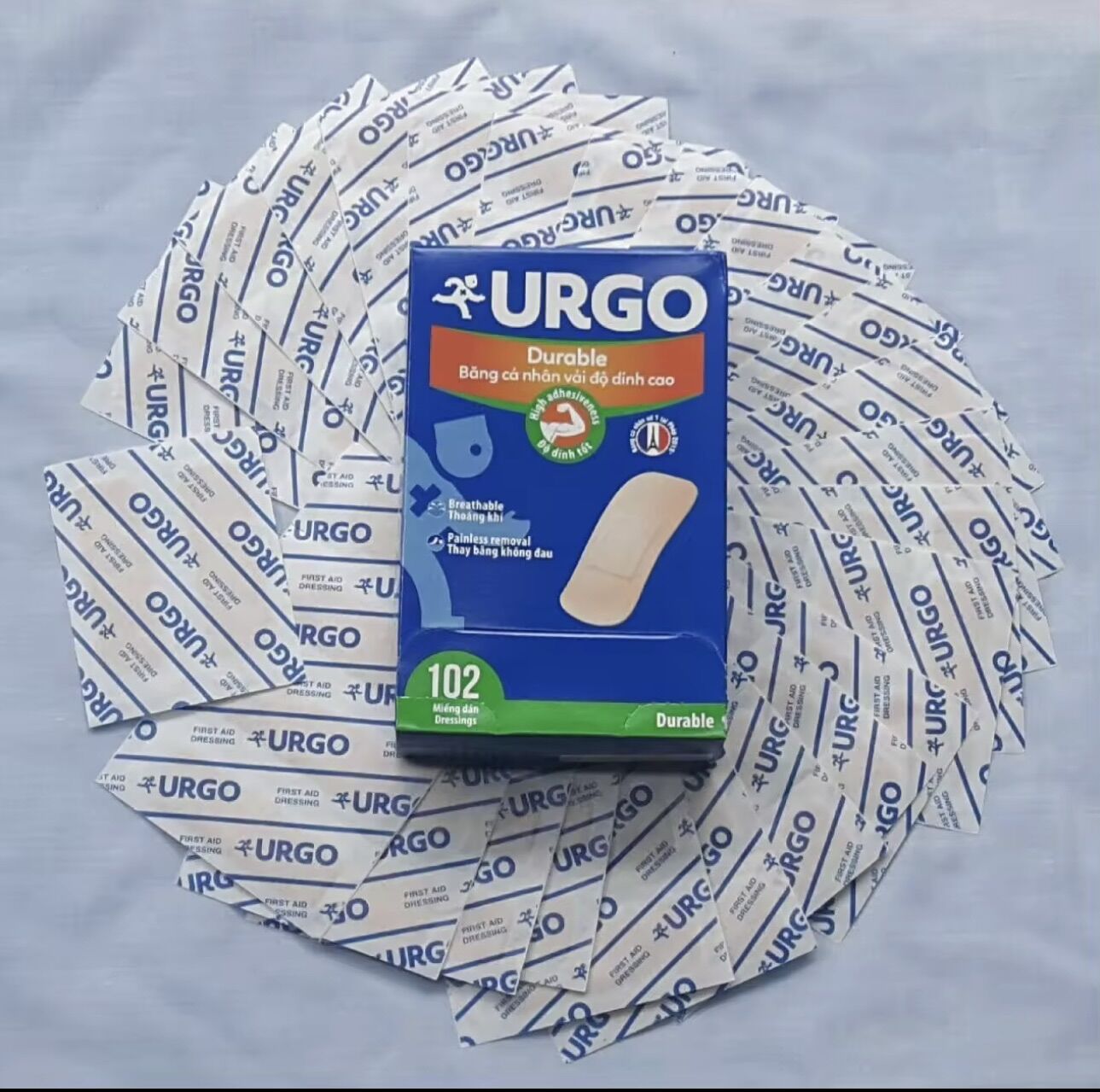 Băng cá nhân Urgo đục hộp 102 miếng