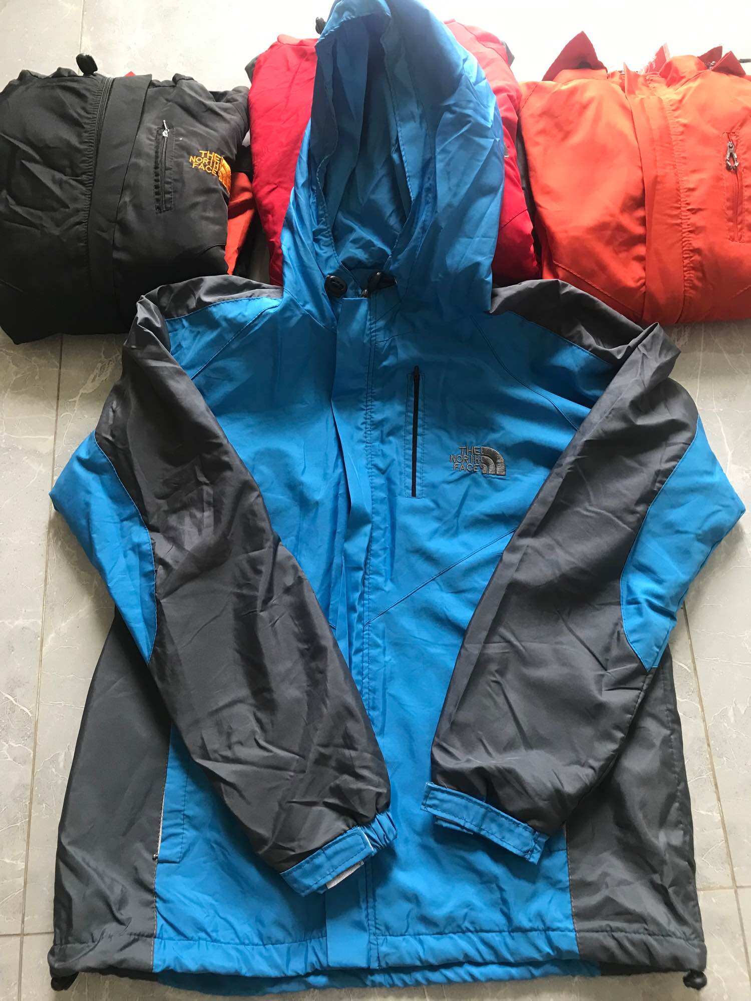 Áo Khoác chống nước THE NORTH FACE size M,XL