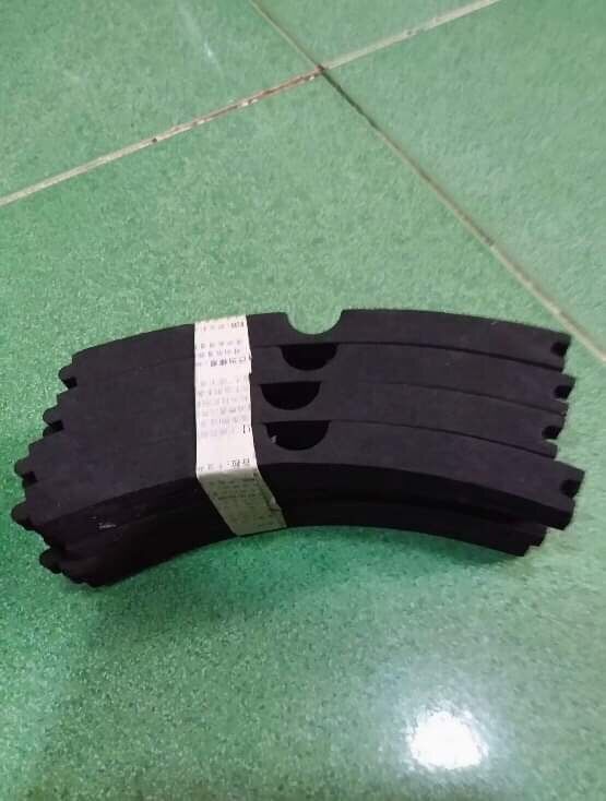 1 BỘ NẸP LOA 5 TẤC (CHO MỘT CÁI LOA)