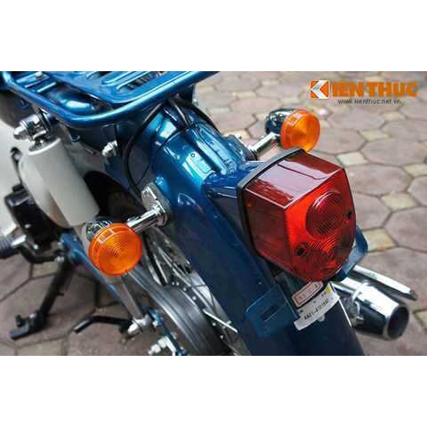 Chụp lái (chụp đèn hậu) xe Honda Cub 80 81