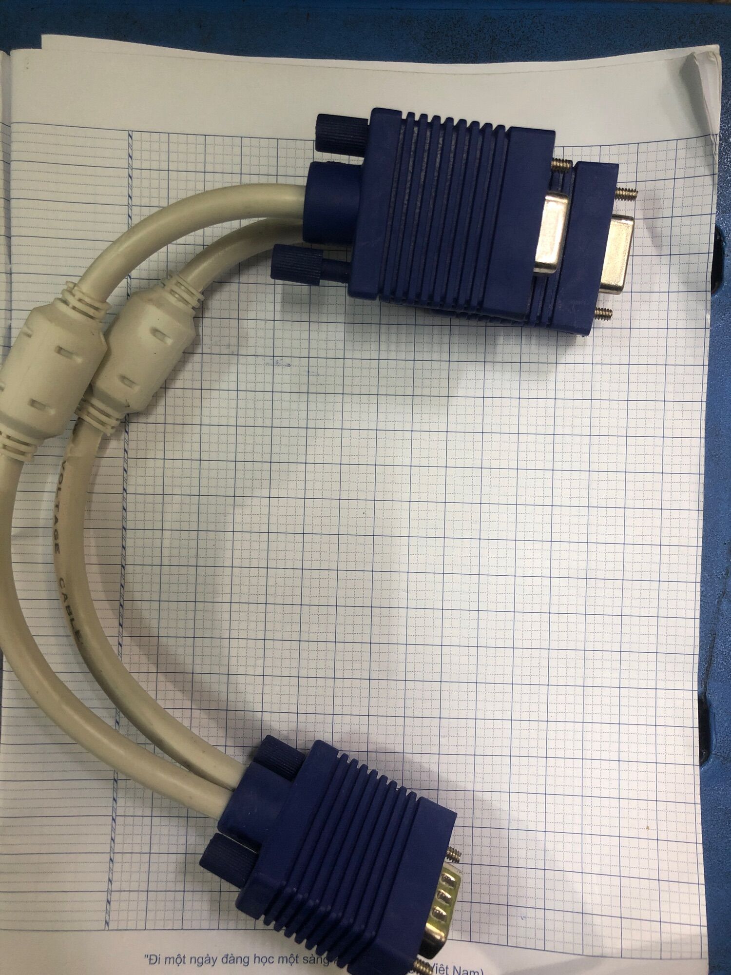 Cáp chuyển đổi 1 đầu avg đực sang 2 đầu vga cái