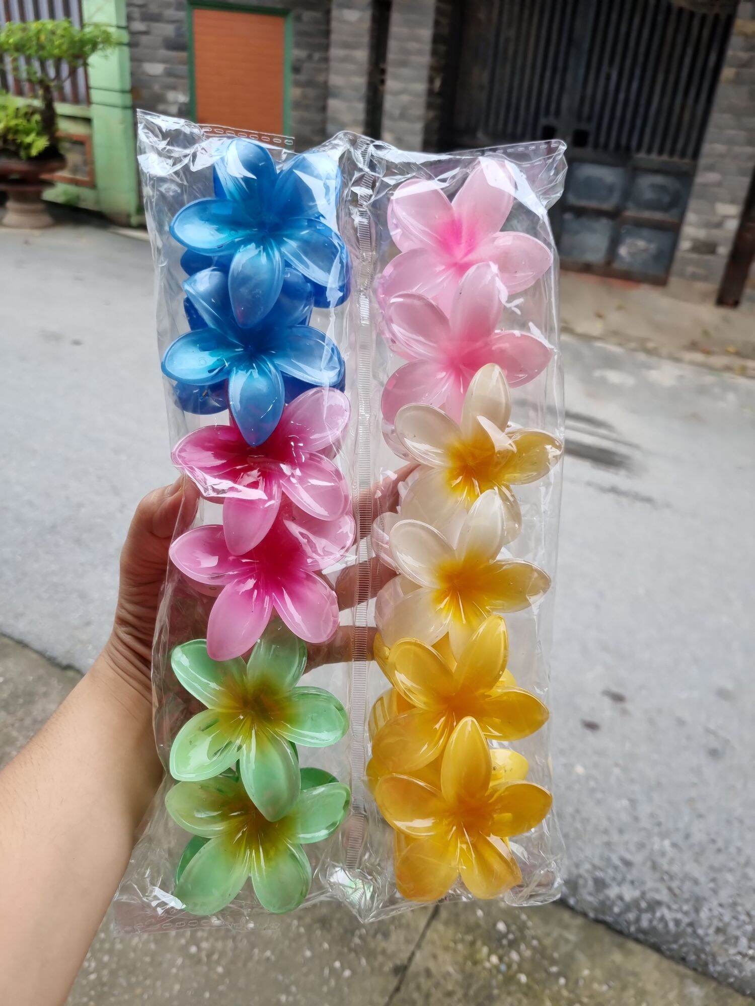 sỉ lốc 12 chiếc kẹp hoa sứ 4cm,6cm,8cm