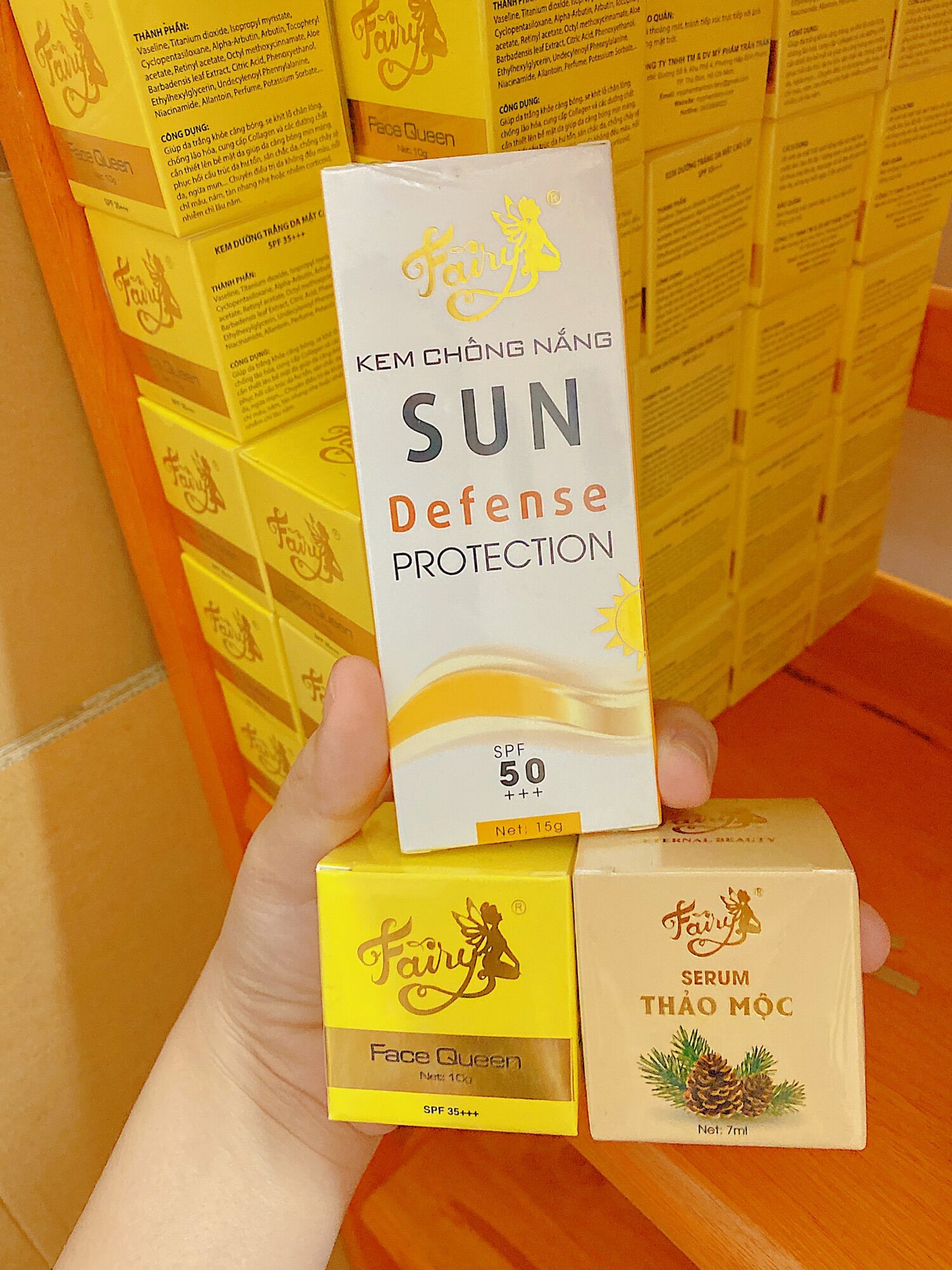 Combo 3 món [1 chống nắng 1 queen 1 face mini]