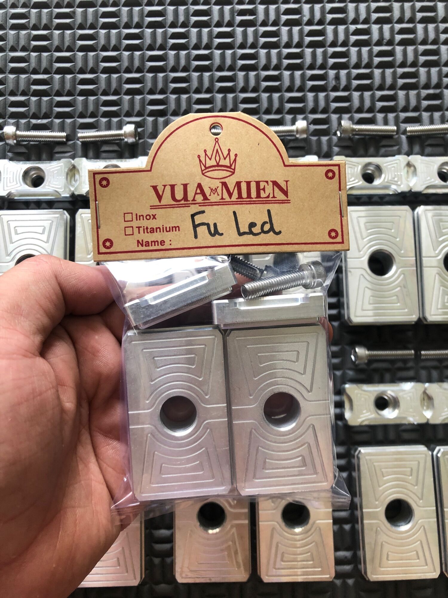 Pas tăng sên nhôm CNC cho xe fuled