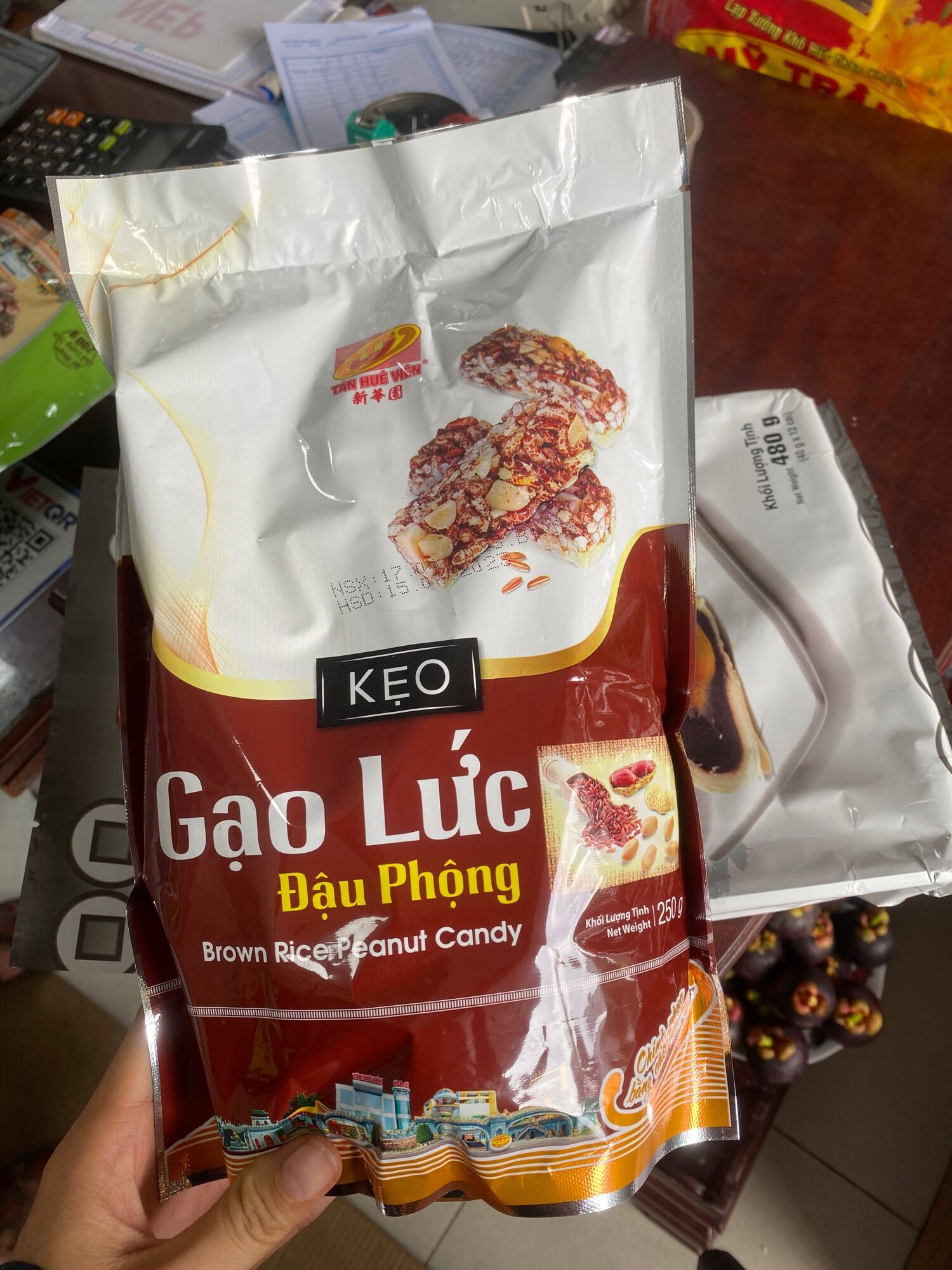 Kẹo gạo lứt đậu phộng Tân huê viên 250gr