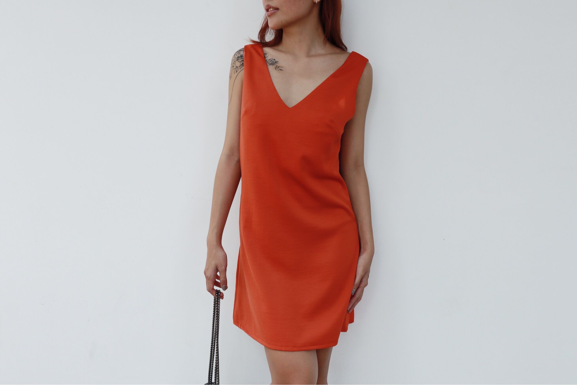 Váy cổ v dáng ngắn on dress | flanh