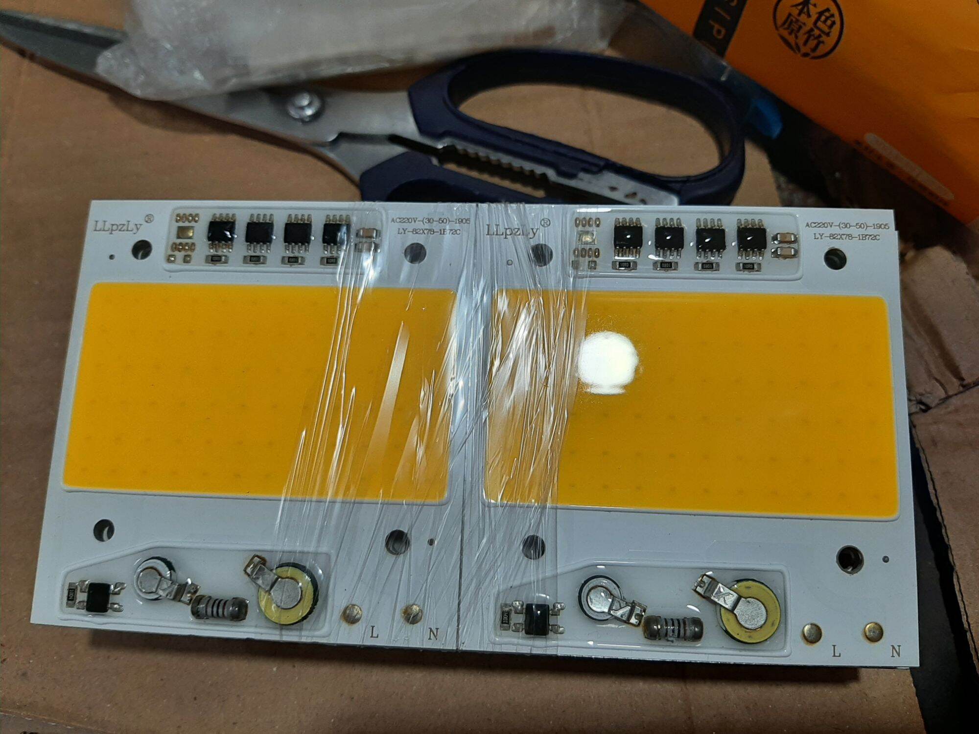 Mắt led 50w /220v