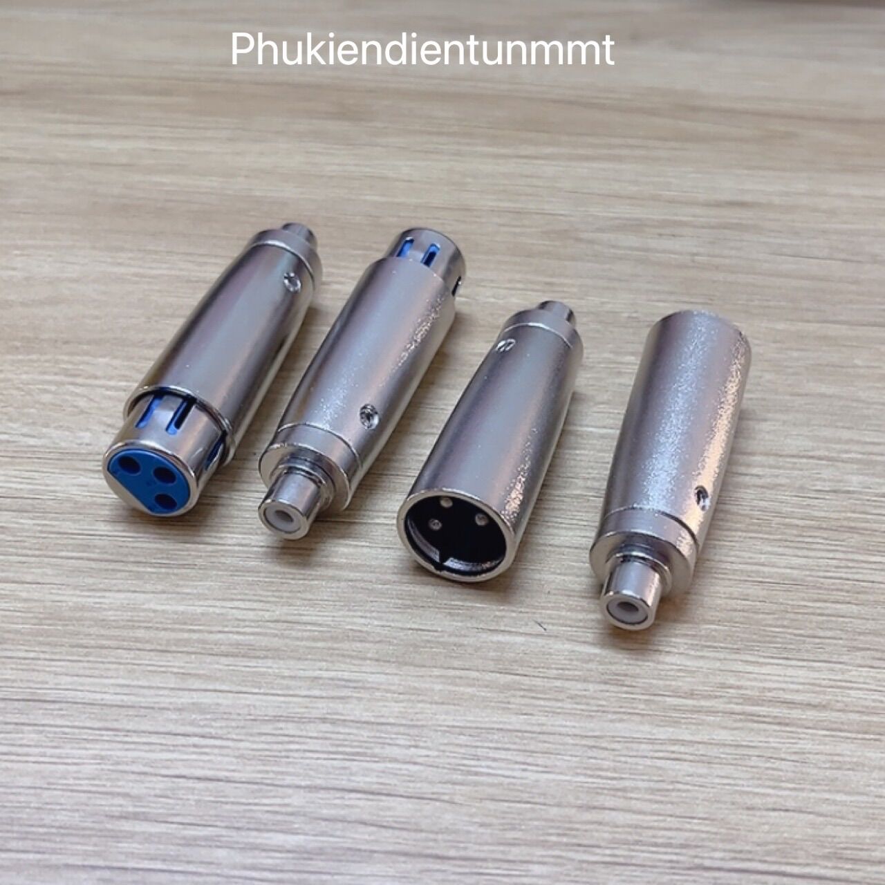 Rắc canon ra av