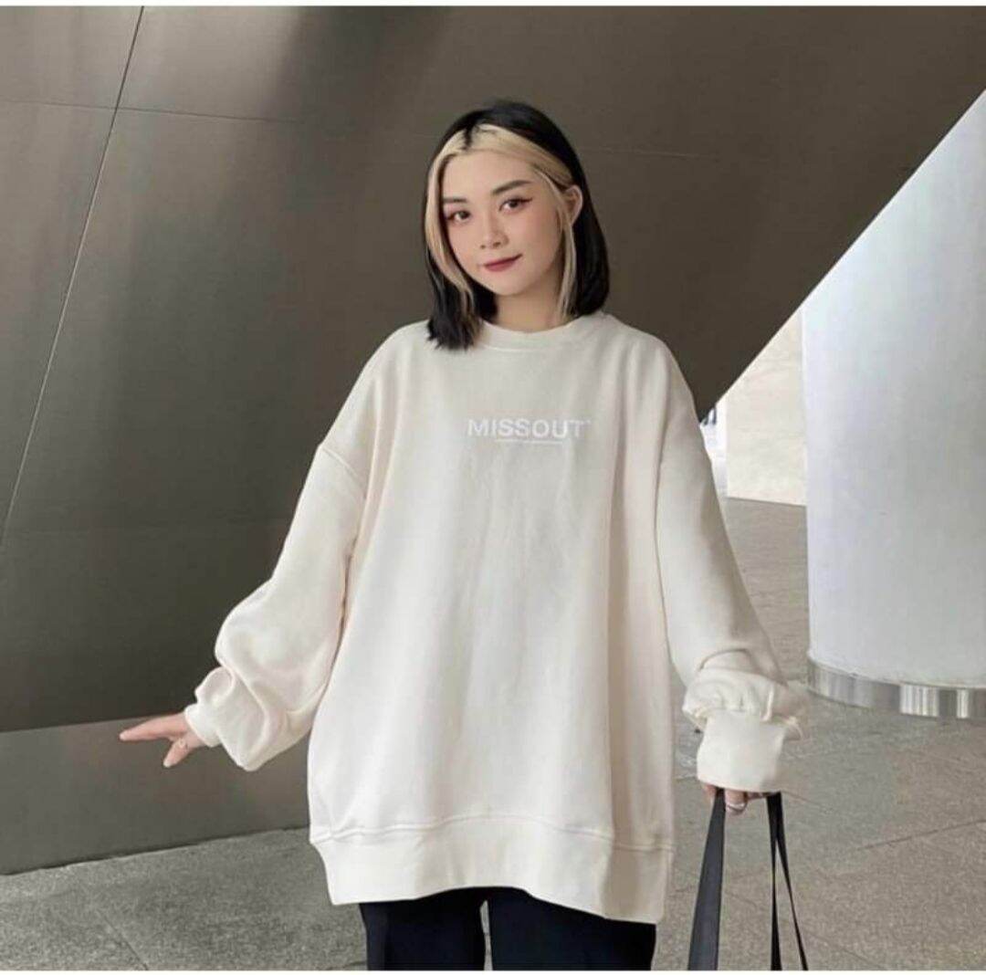 - Áo Sweater Missout.