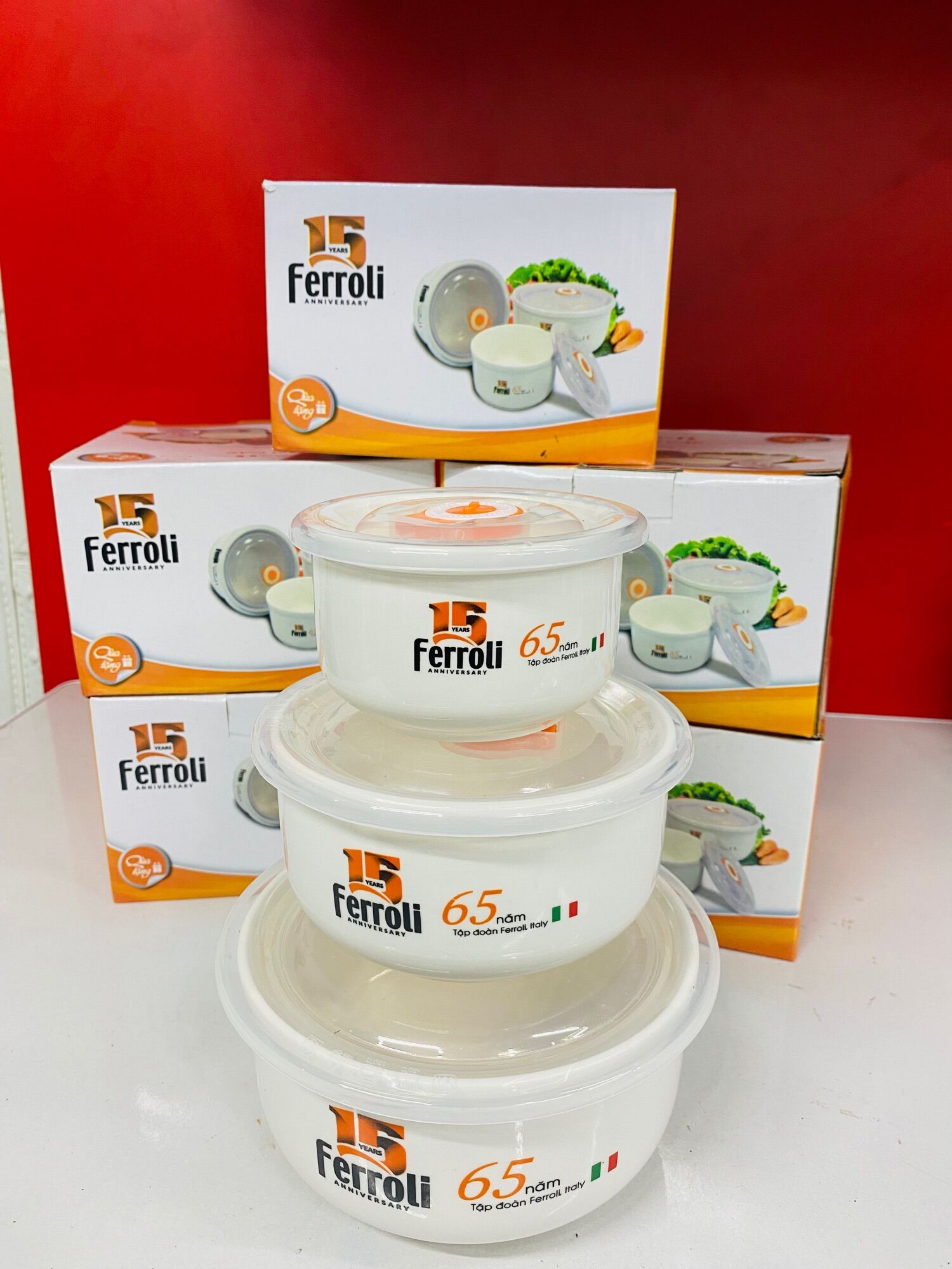 Bộ tô sứ 3 chiếc có nắp hút chân không cao cấp Ferroli