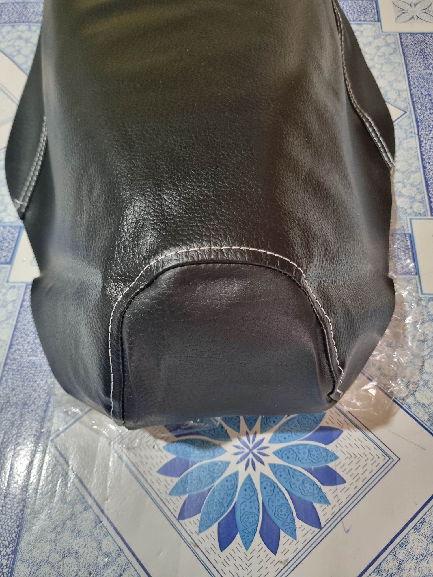 Da bọc yên xe Luvias