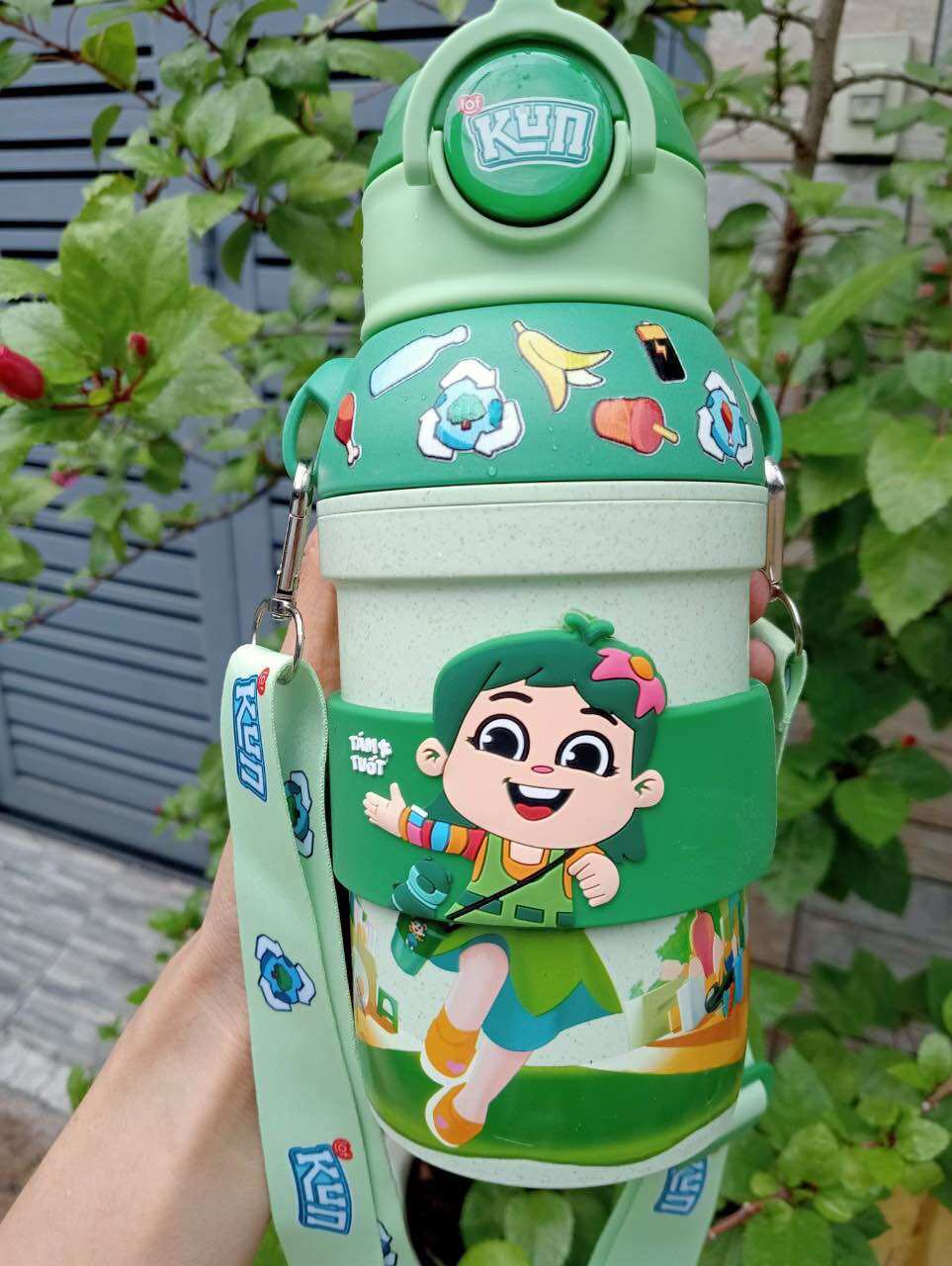 Bình nước vô cực Kun nhựa lúa mạch