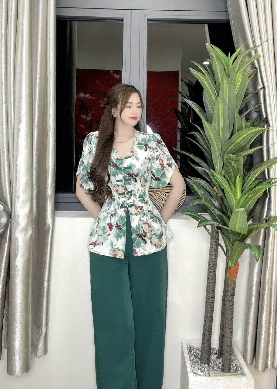 Bộ bà ba cổ tim túi tiền tay cánh dơi