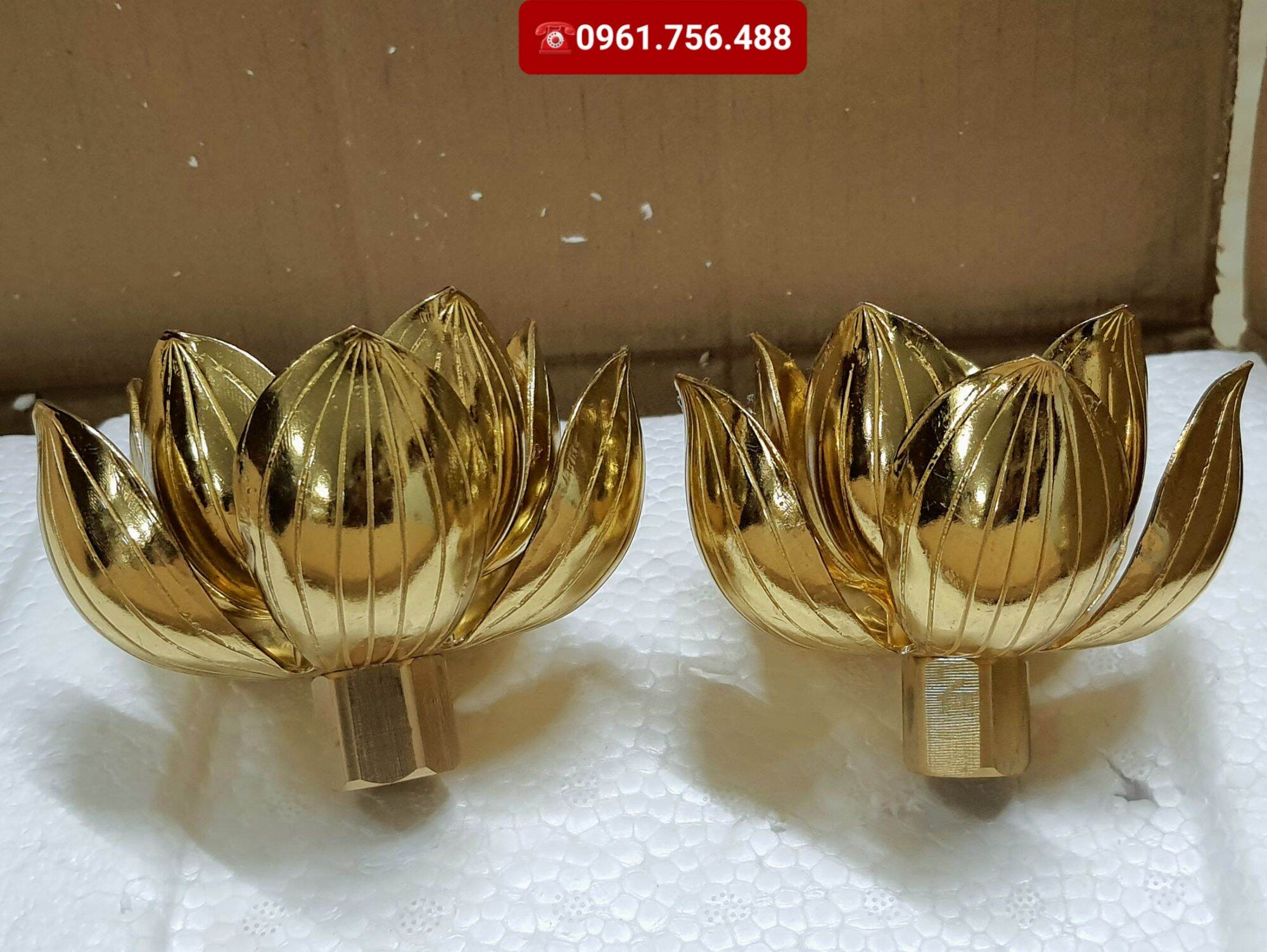 Đôi bông sen đồng vàng 10 cánh cao 7cm