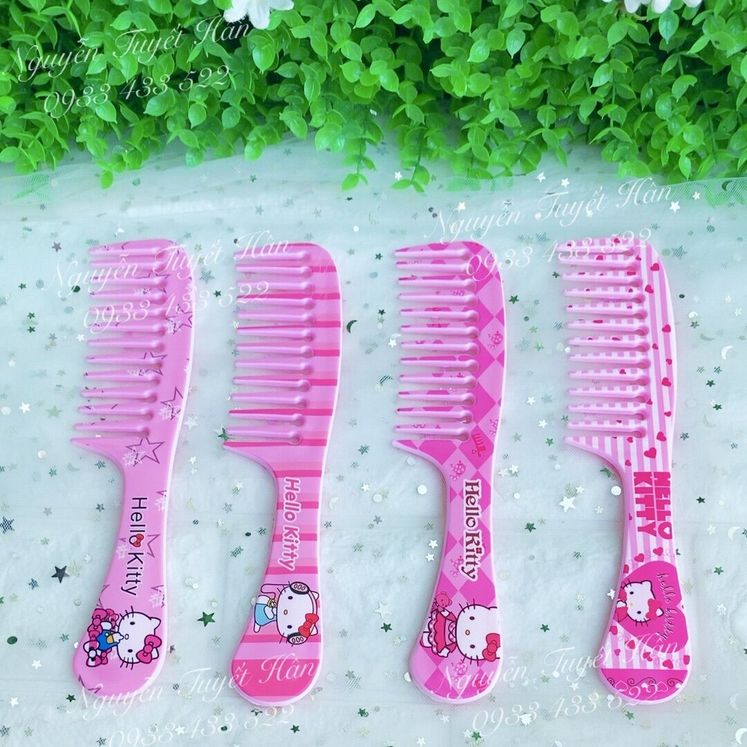 Lược nhựa dày Hello Kitty