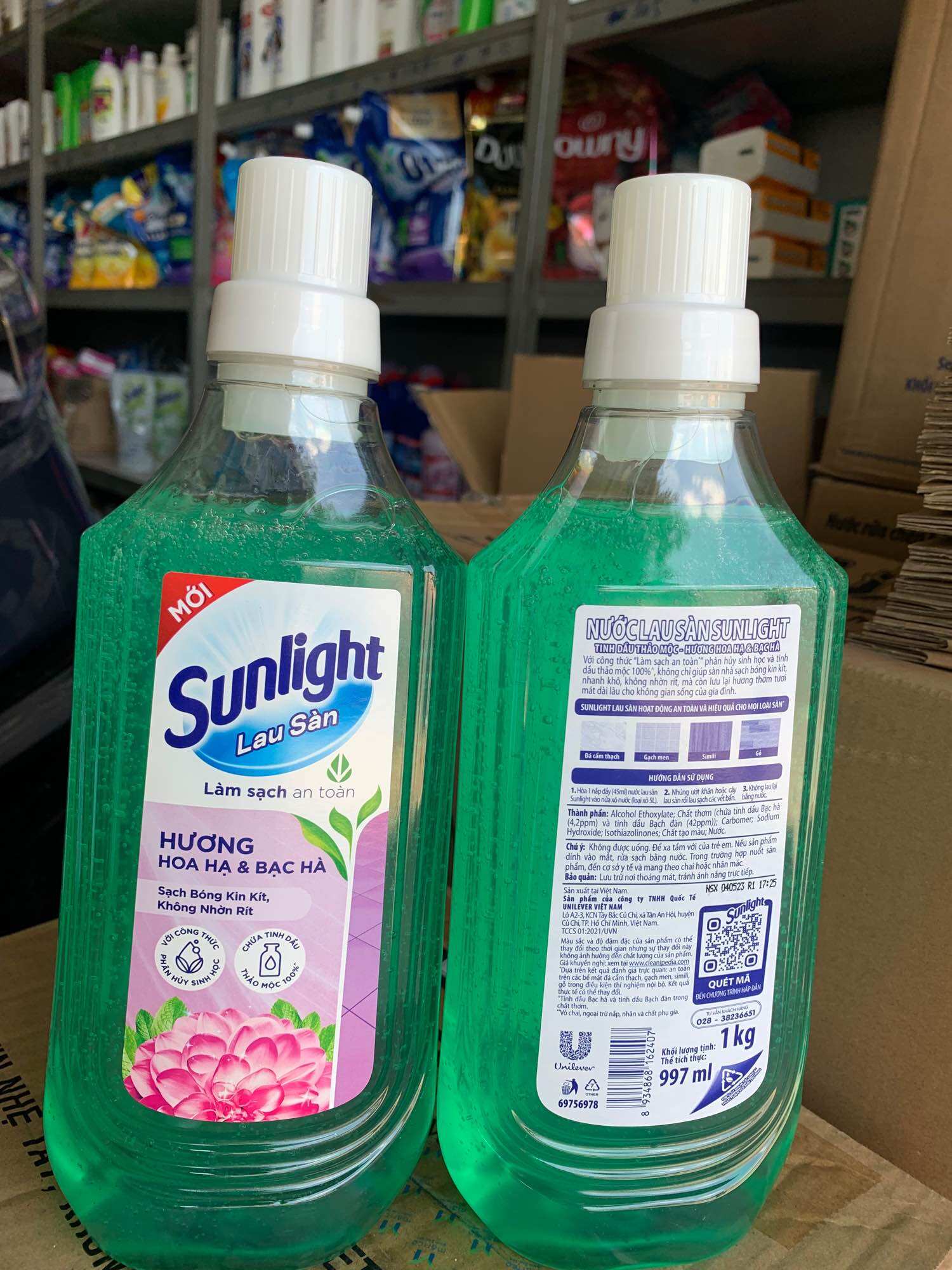 Combo 2 chai nước lau sàn Sunlight hương hoa hạ chai 1kg