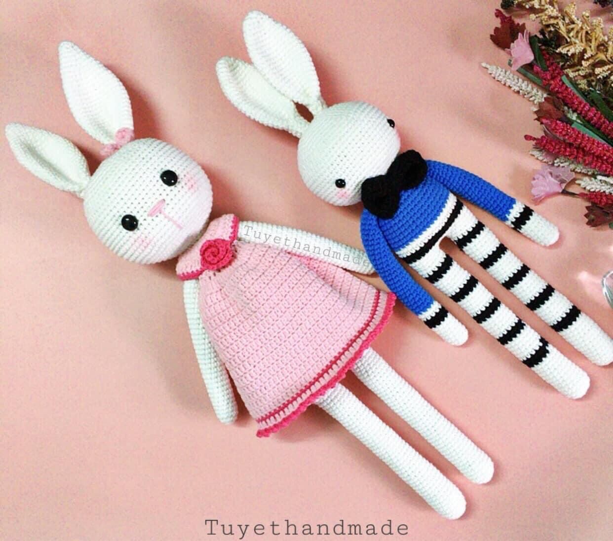 Gấu bông móc len amigurumi - Thỏ chân dài lịch lãm