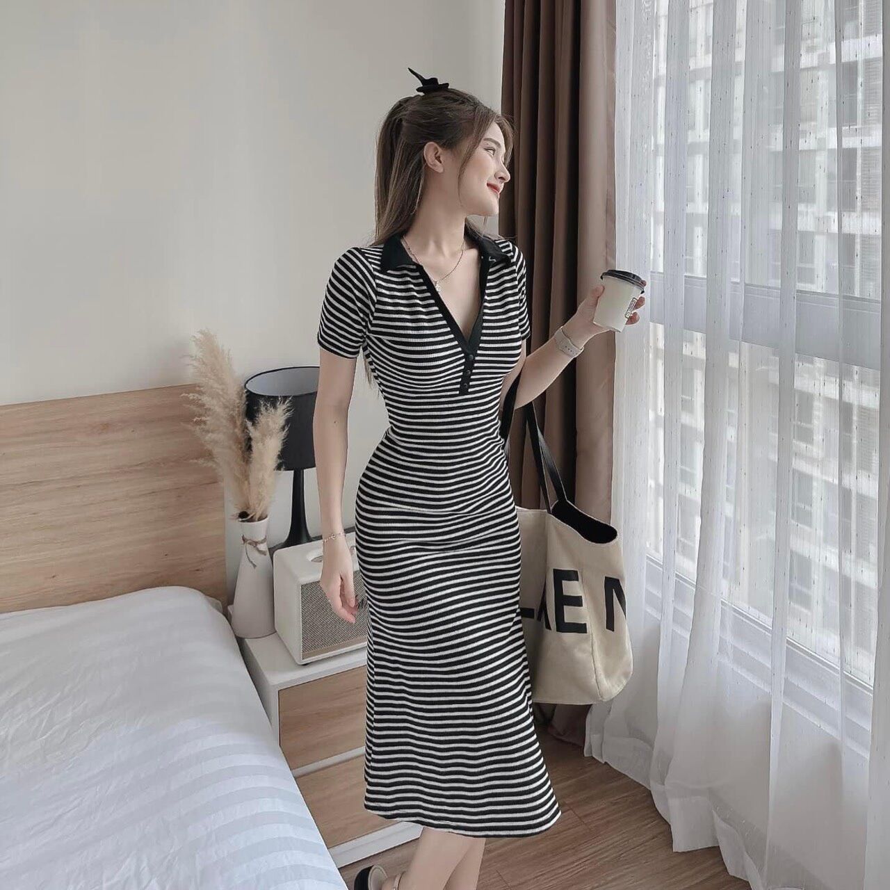Đầm cổ trụ sọc đuôi cá BG