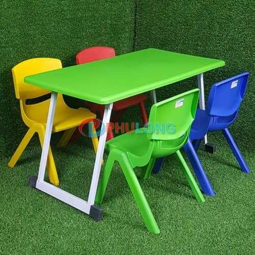 Combo 4 ghế nhựa đúc mầm non
