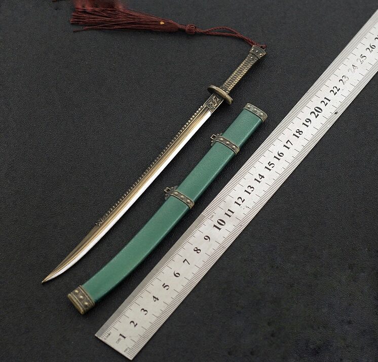 Mô Hình Càn Long Bảo Đao 22cm.