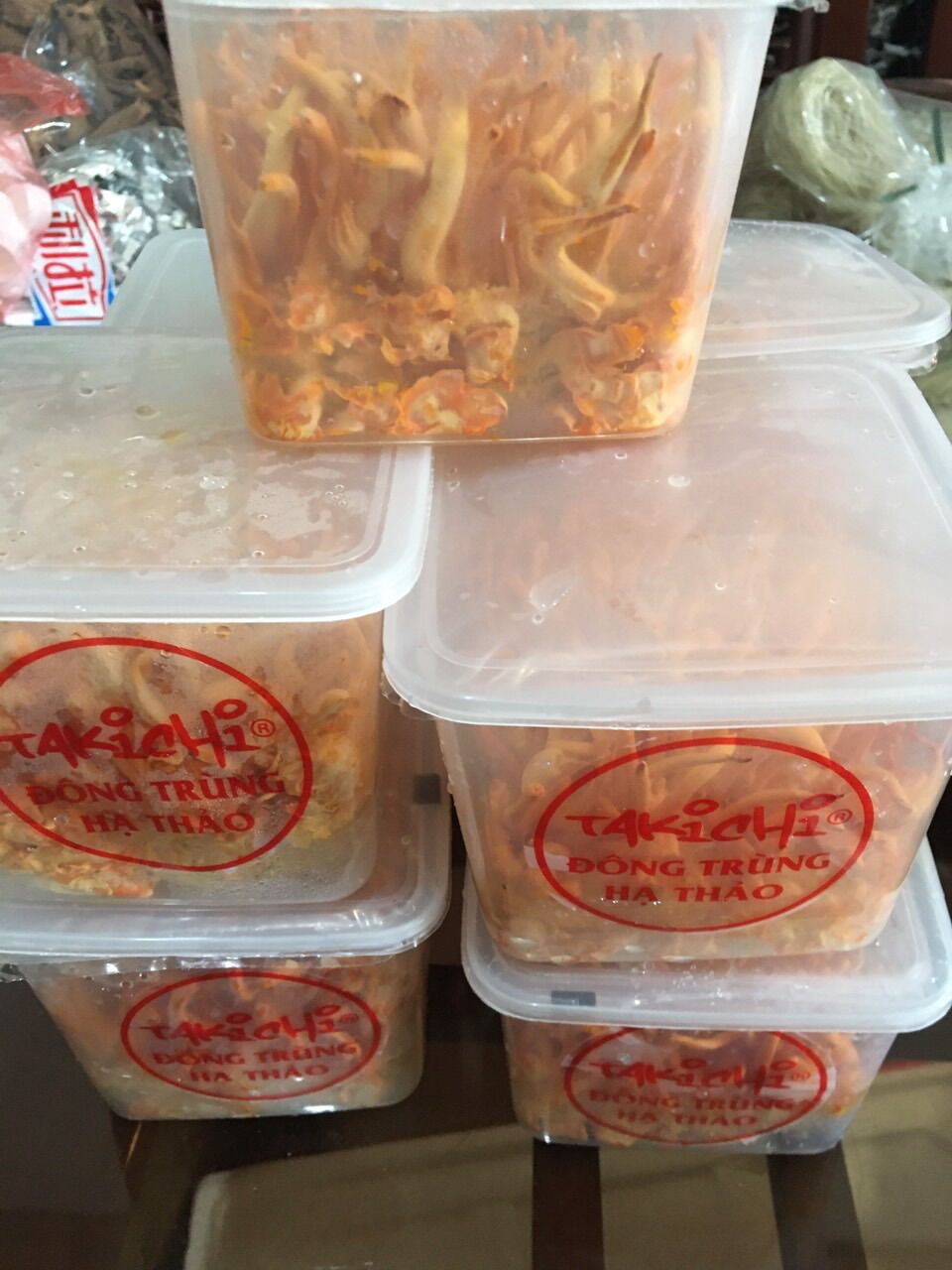 1 hộp nấm đông trùng hạ thảo