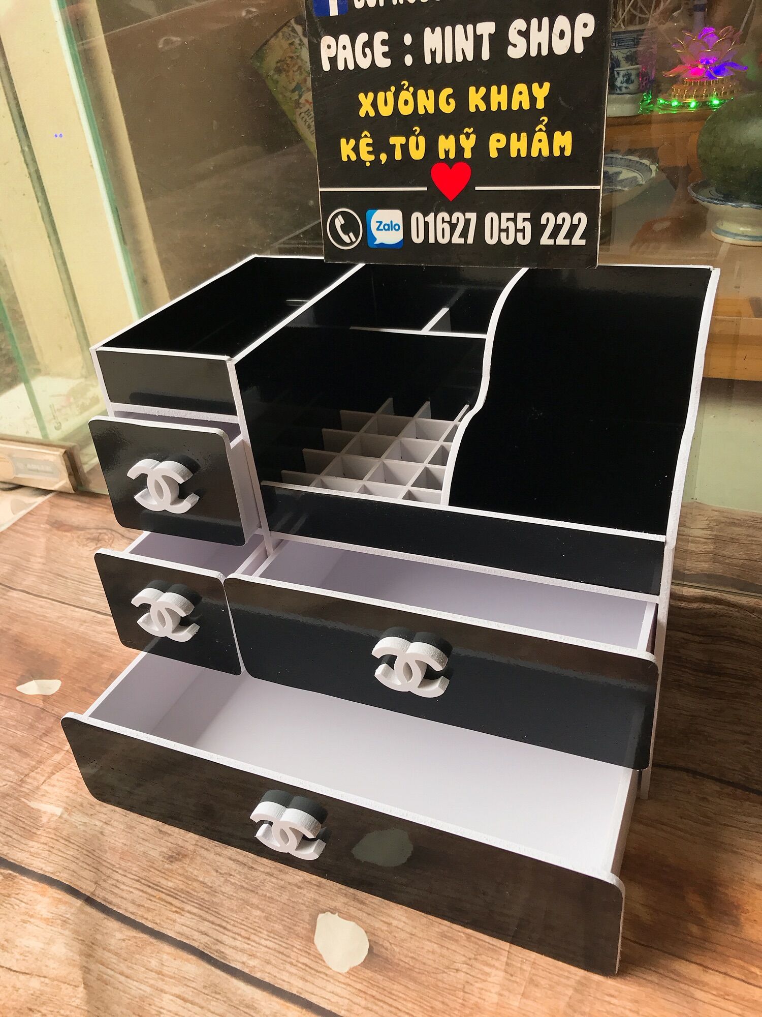 kệ đựng mỹ phẩm max plus đen loại to 35cm