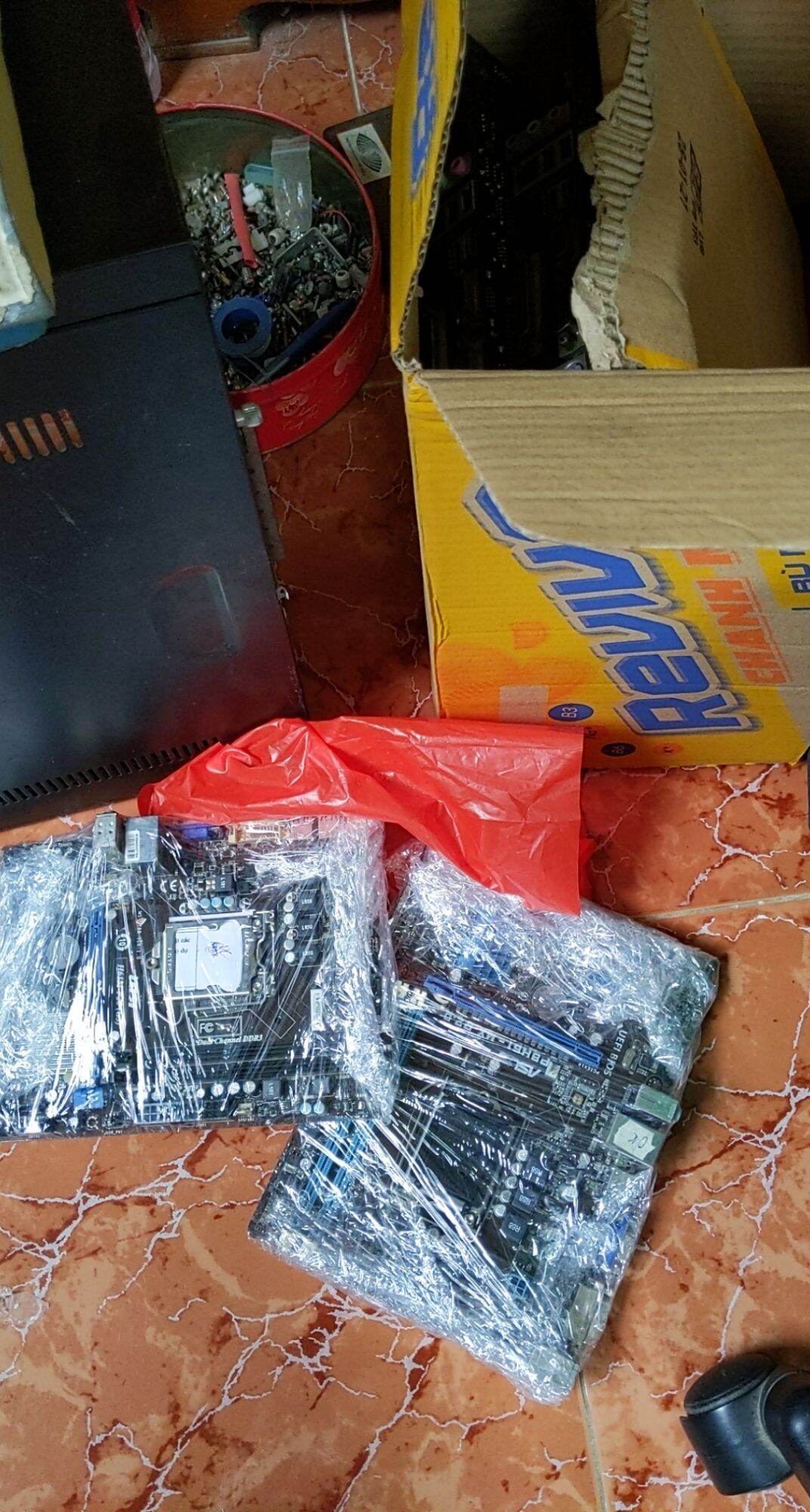 combo main h61, ram 4gb, chip i3, ổ ssd, nguồn