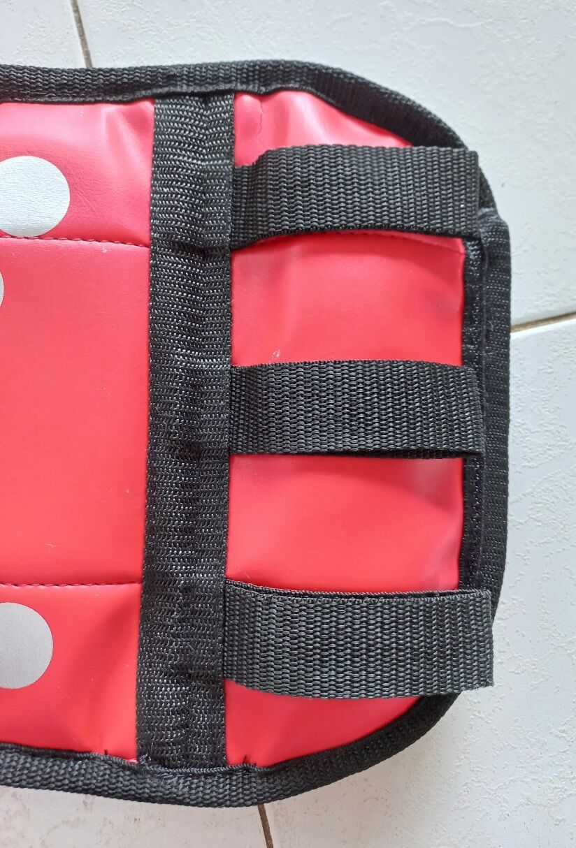Giáp Chấm Bi 2 Mặt Xanh Đỏ