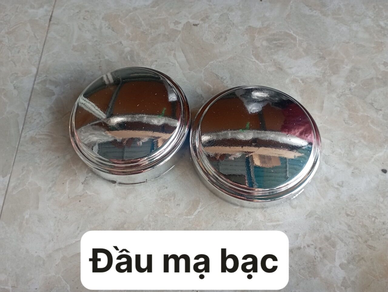 Phụ kiện manocanh bán lẻ
