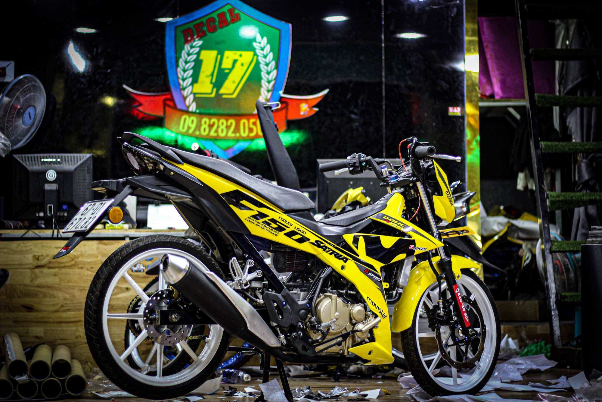 Tem satria f150 đen vàng tem chế