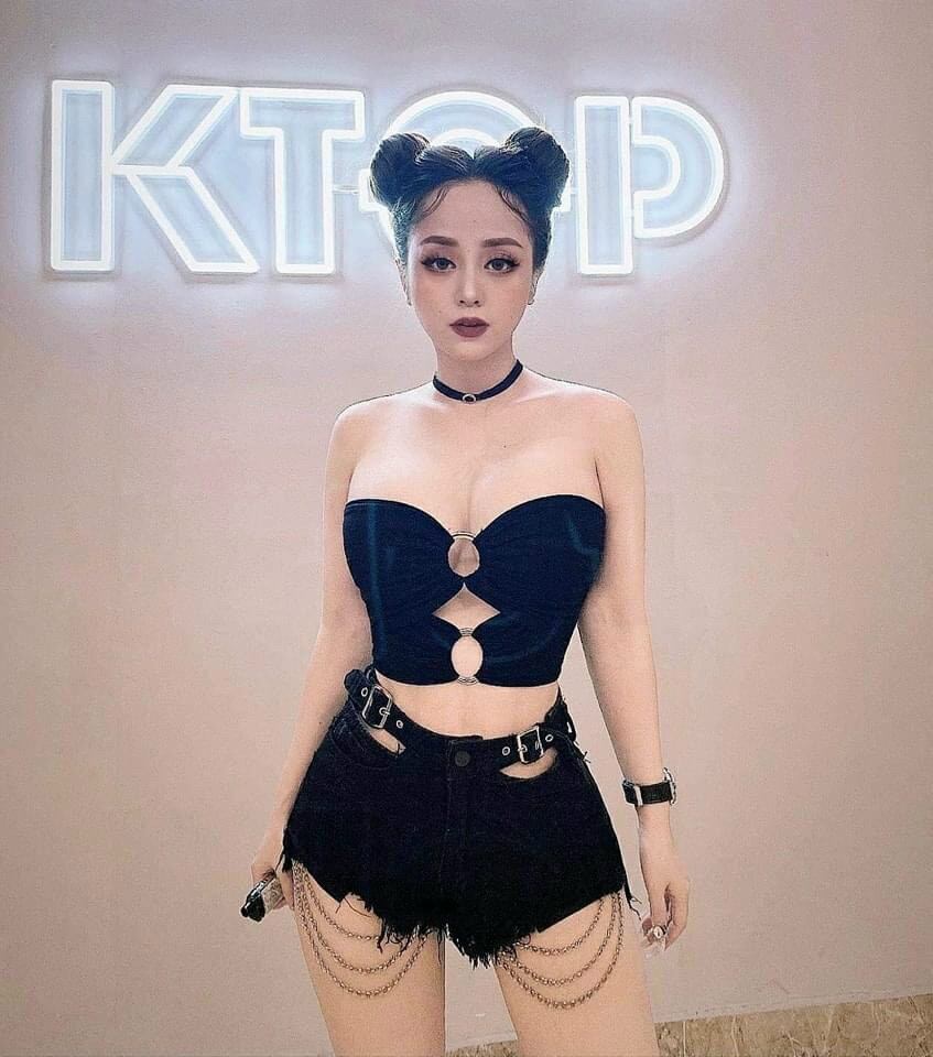 QUẦN SHORT NGẮN KIỂU DÂY XÍCH RỜI FORM 50KG(u)