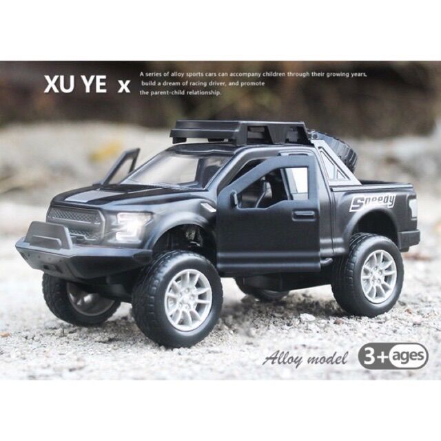 Xe mô hình Ford F150 Raptor có đèn  âm thanh