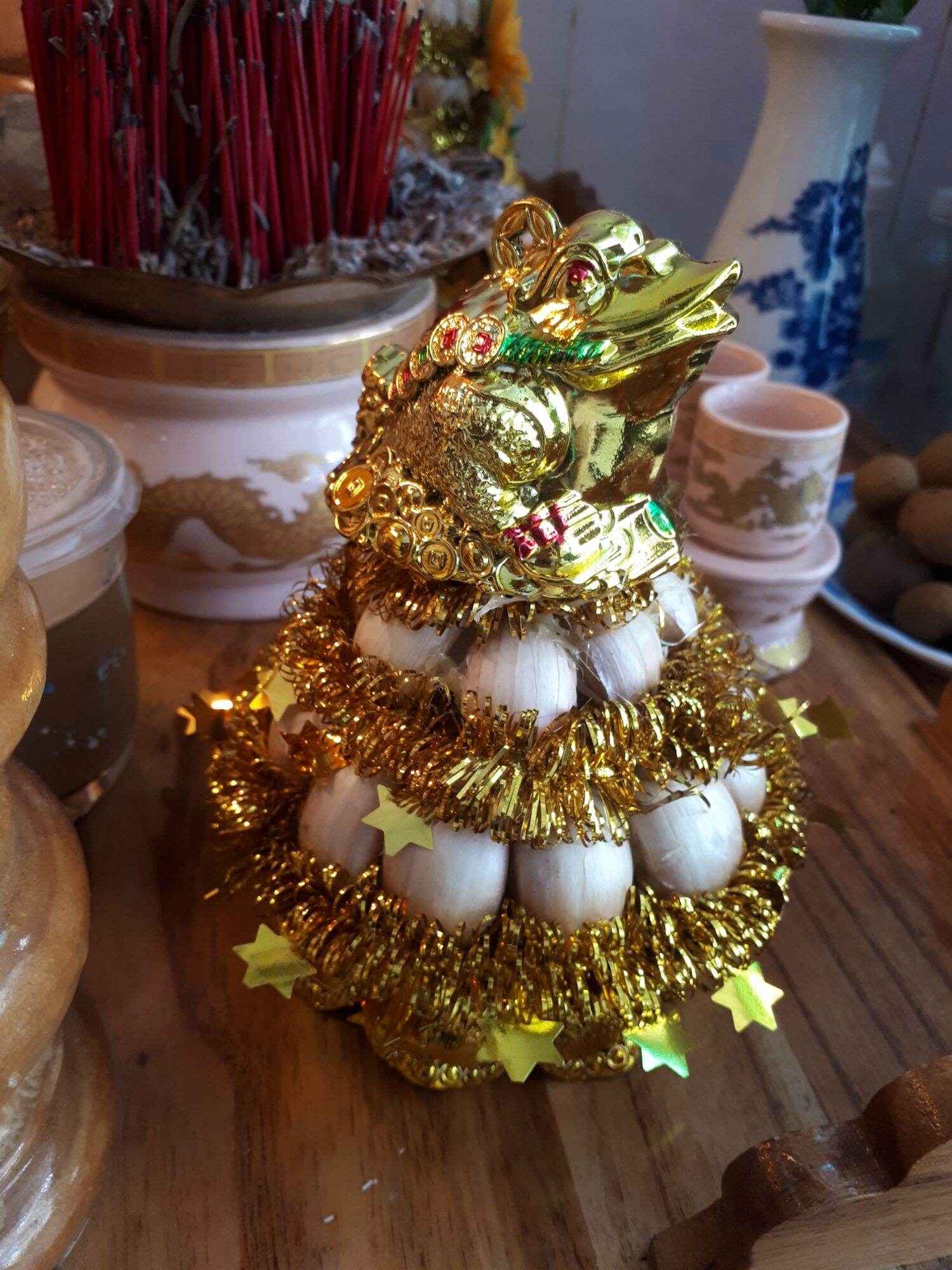 Tháp tỏi thần tài handmade