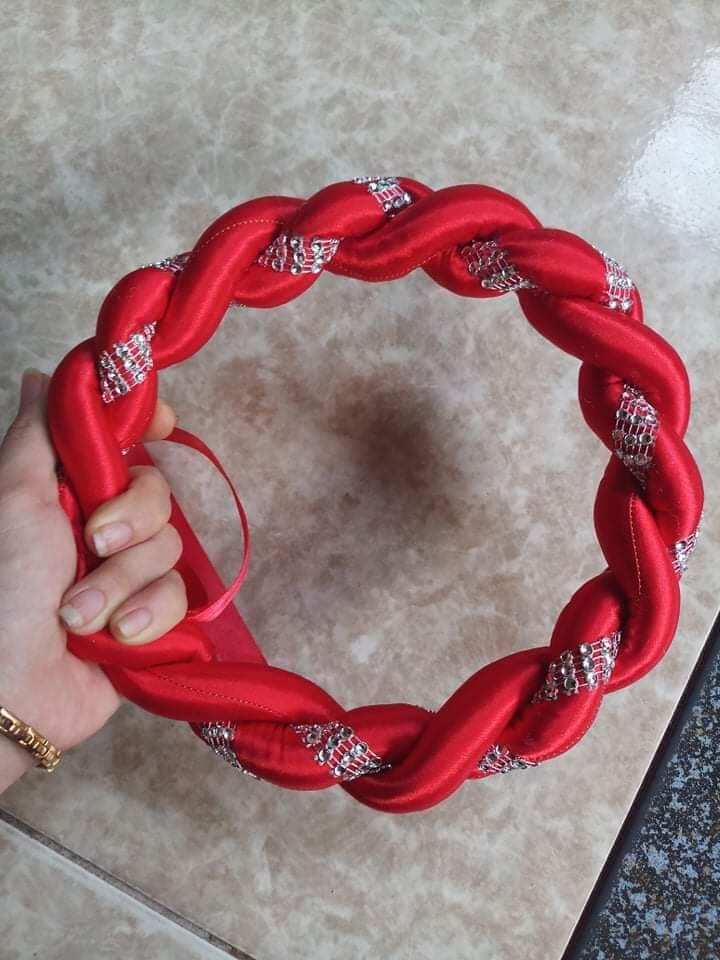 Mấn cách tân, mấn đội áo dài